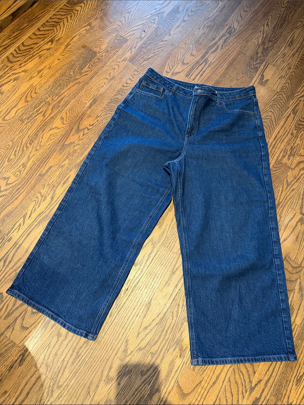 Reitmans Wide-Leg Jeans in Deep Blue Denim